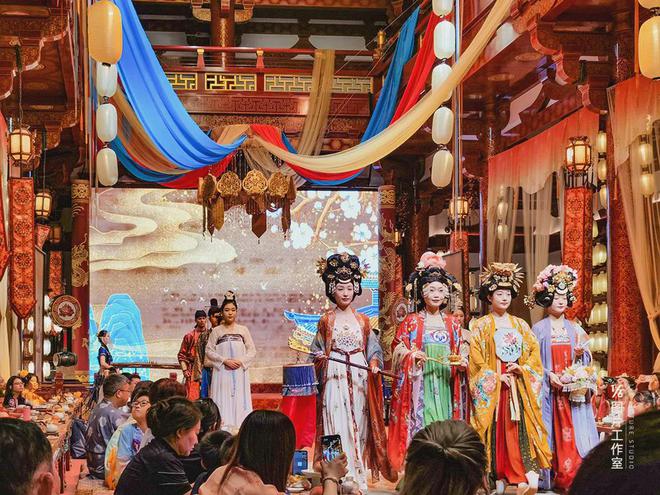 潮赋能城市远比想象的复杂凯发k8娱乐登录深度 国(图2)